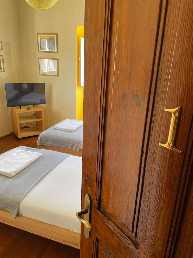 Double Room - Double Bed photo 3