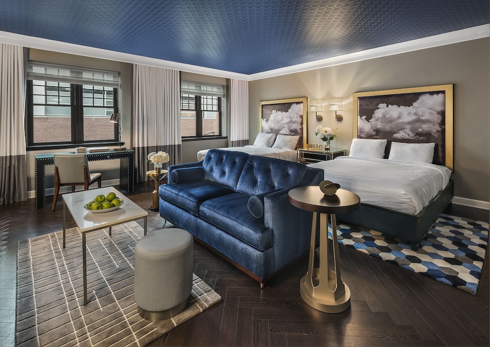 Standard Room, 2 Queen Beds - Photo 1