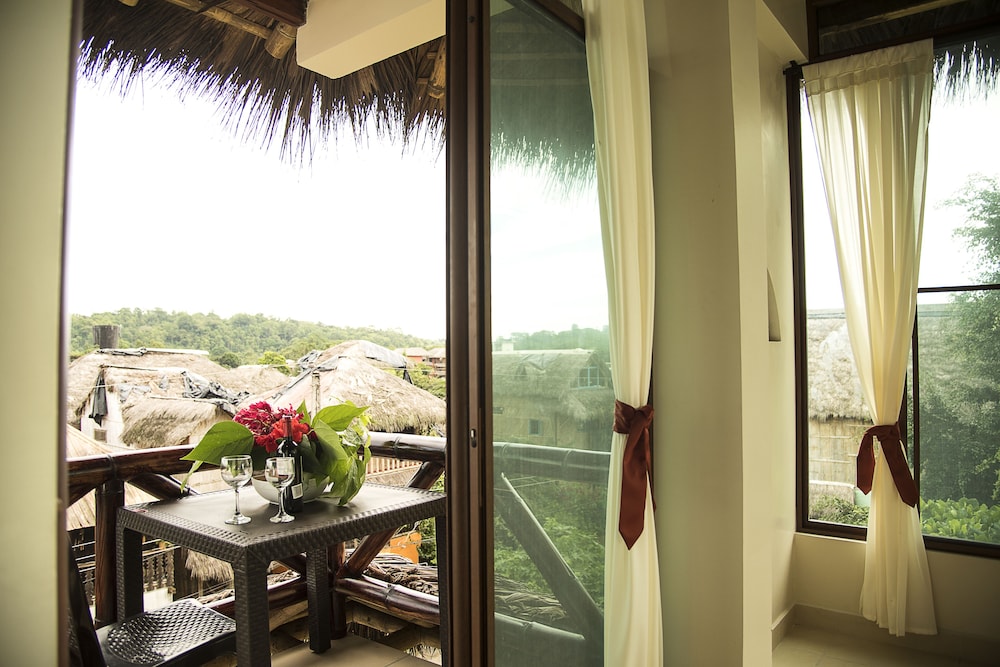 Comfort Double Room Single Use, 1 Bedroom, Ensuite, Ocean View photo 3