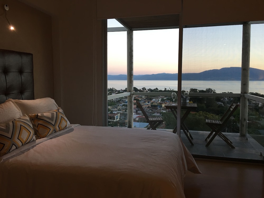 Panoramic Double Room, Balcony, Lake View photo 2