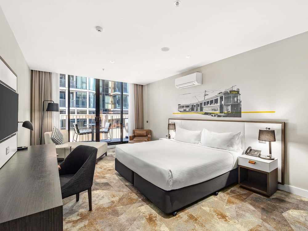 2 Bedroom Hotel Room with Balcony thumbnail 5