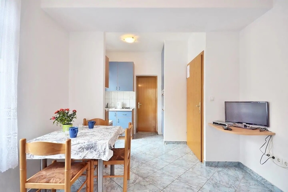 Apartment (Toma - 200 m from beach - A1(2+2))