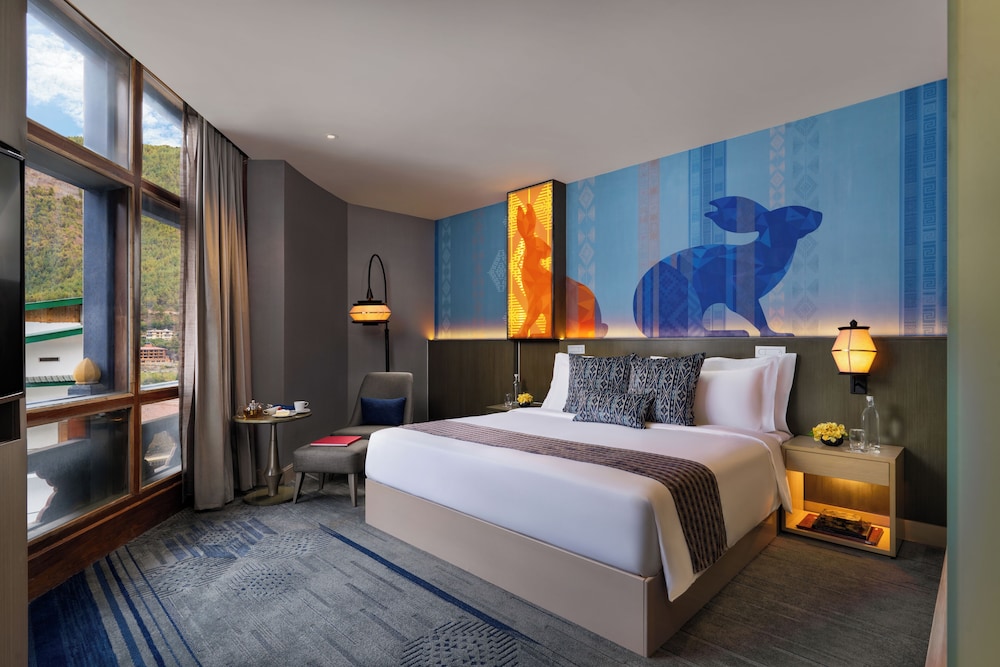 Deluxe Room, 1 King Bed photo 1