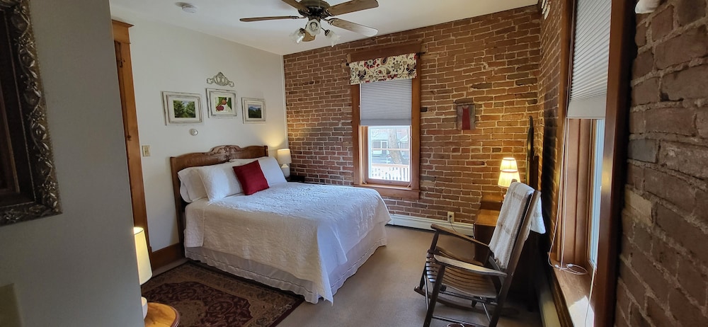The Sweet Cherry Room