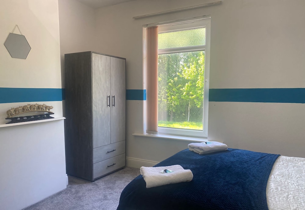 House, Multiple Beds photo 3