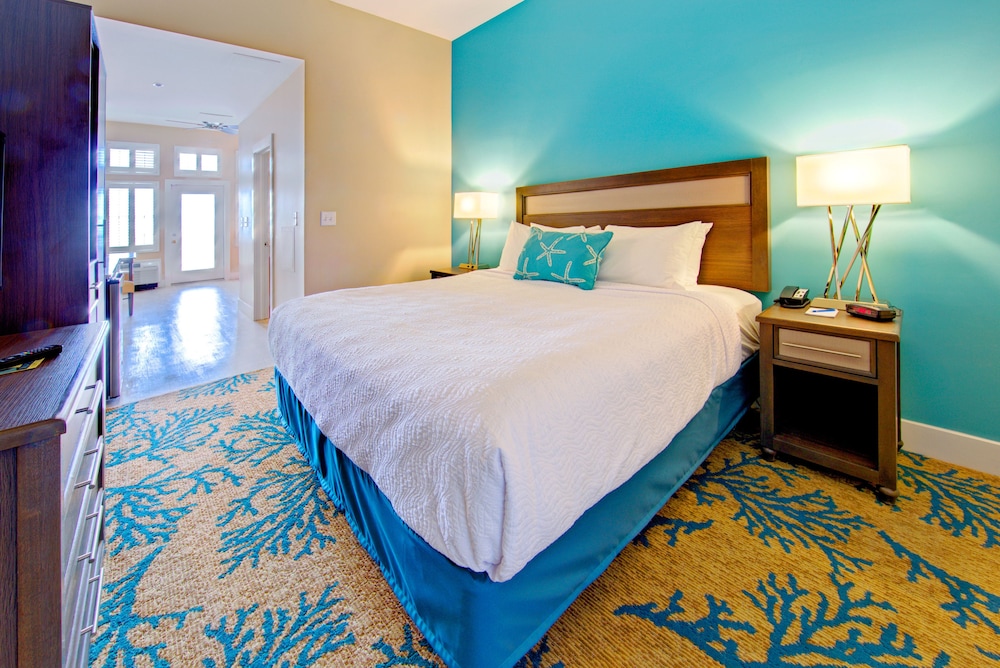 Ocean Front King Suite photo 1
