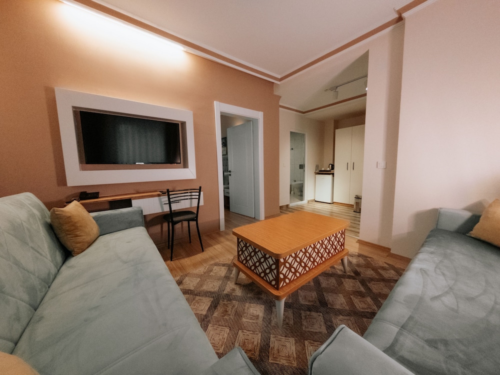 Deluxe Suite - Photo 1