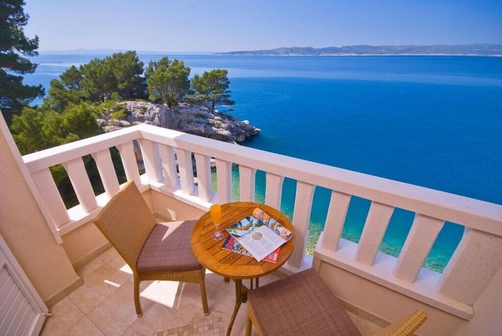 Deluxe Apartment, Sea View (2 Balconies) photo 2
