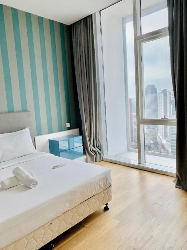 Superior Suite With City View