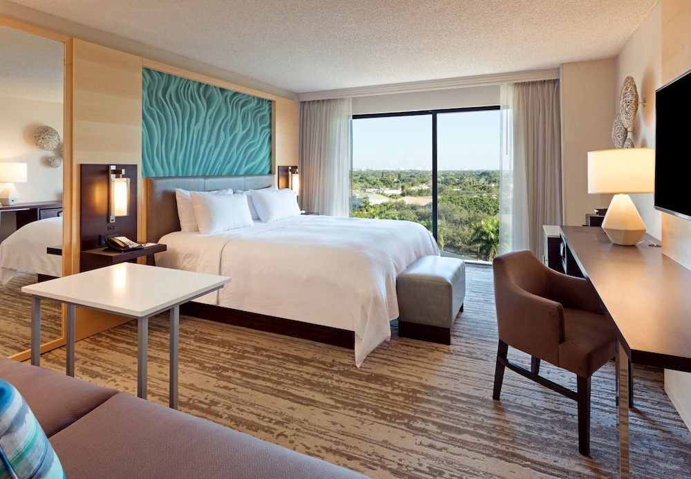 Club Room, 2 Queen Beds - Photo 2