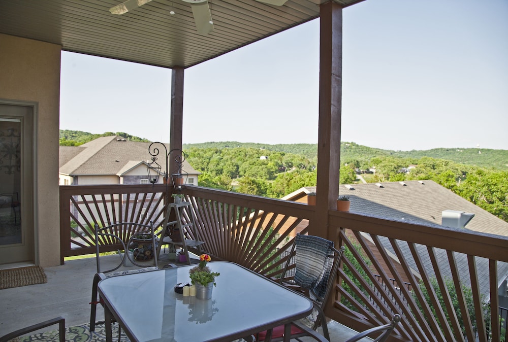 Three Bedroom Condo - Lower Level Ground 21 photo 1