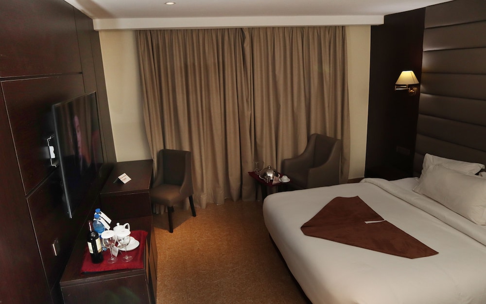 Deluxe Double Room - Photo 2