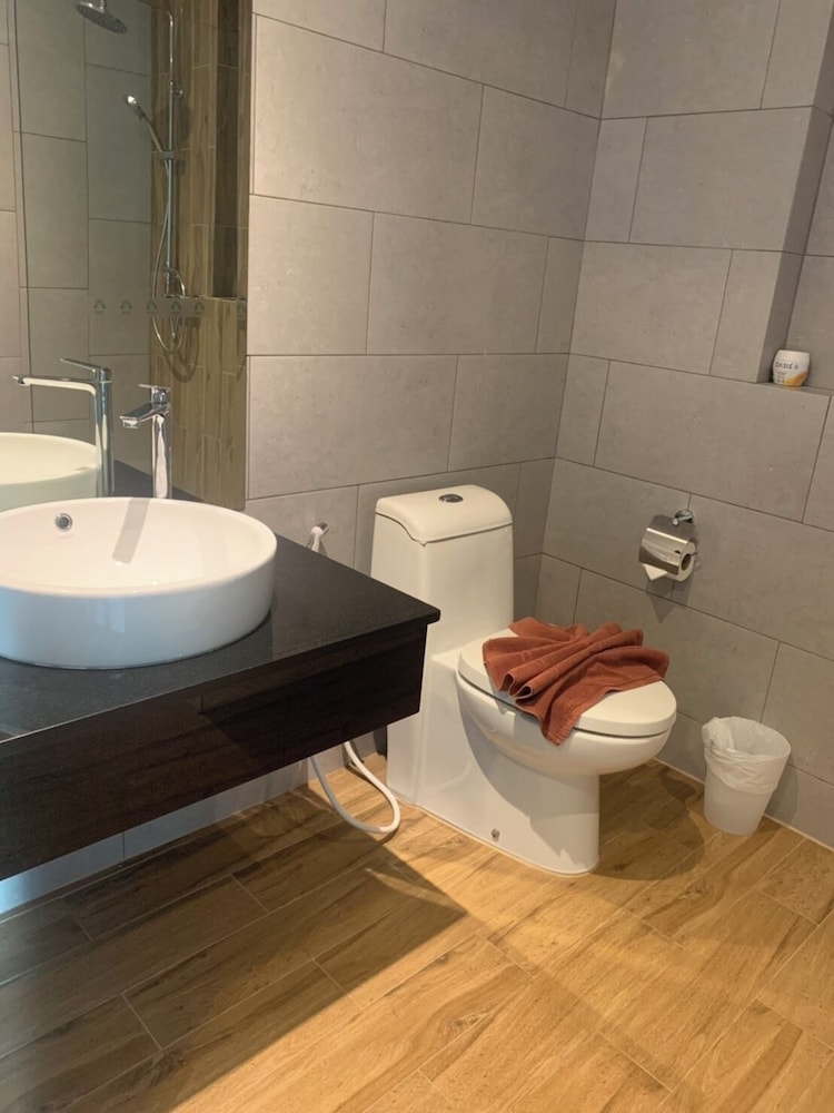 Deluxe Twin Room - Photo 9