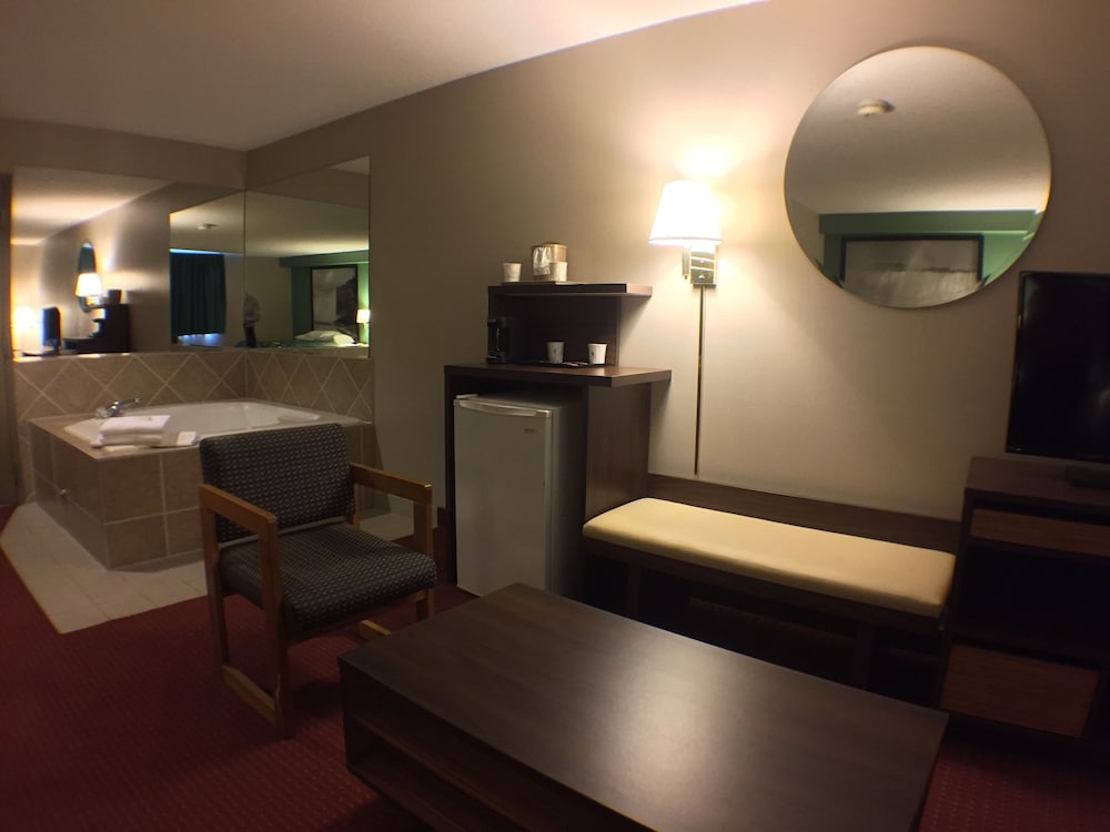 Studio Suite, 2 Queen Beds, Non Smoking photo 3