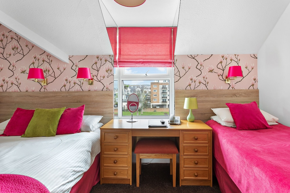 Standard Double or Twin Room - Photo 3