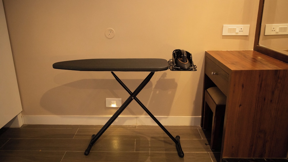 Premium Double Room, Non Smoking, Private Bathroom - Photo 12
