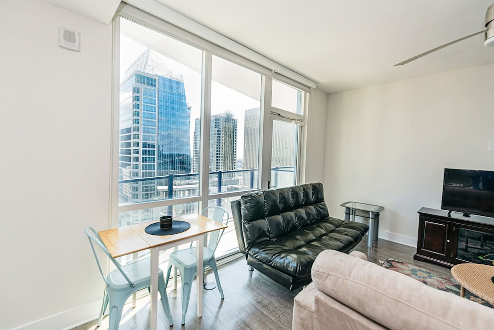 1 Bedroom Apartment in Uptown Charlotte, 사진 21