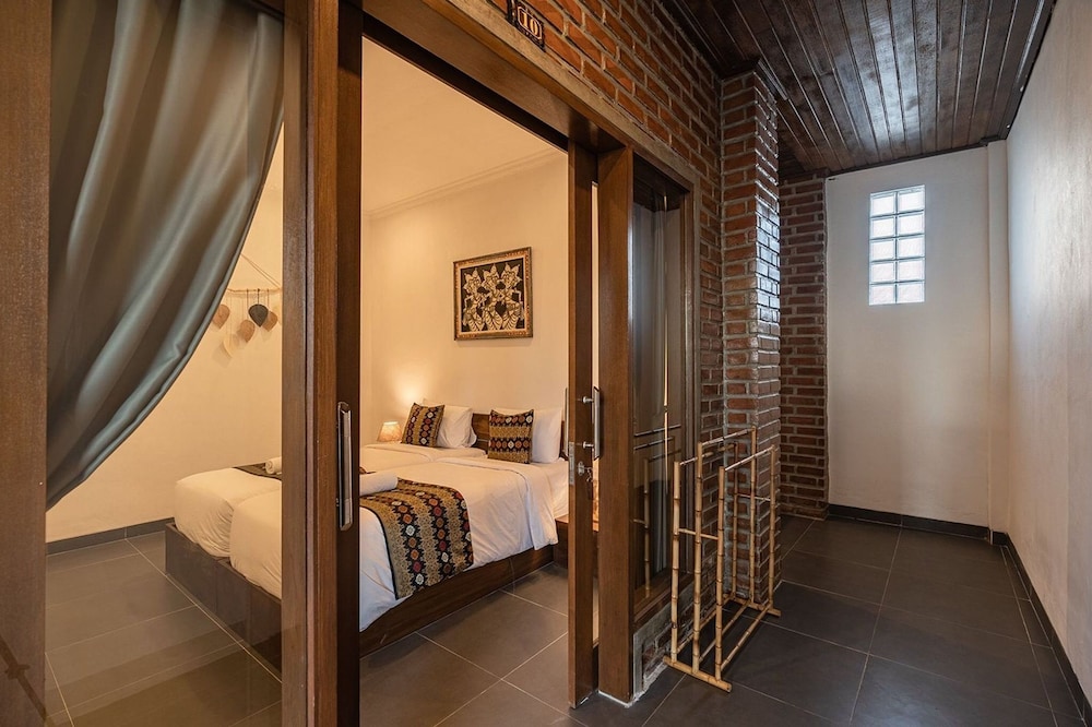 Double or Twin Room - Photo 7
