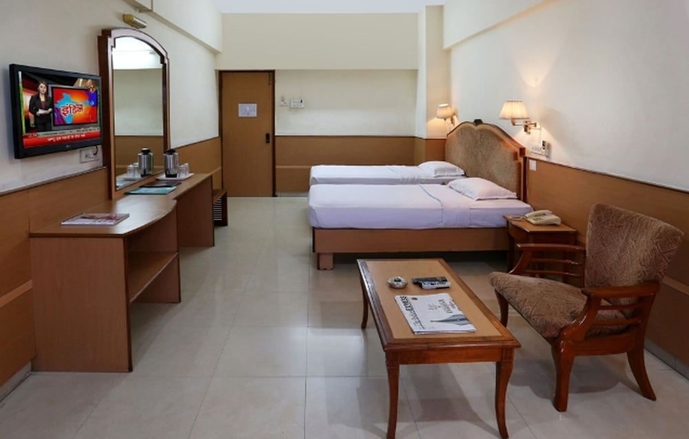 Executive Room - Photo 2