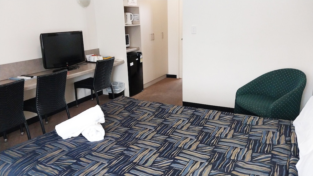 2 Bedroom Family Unit with Terrace photo 2
