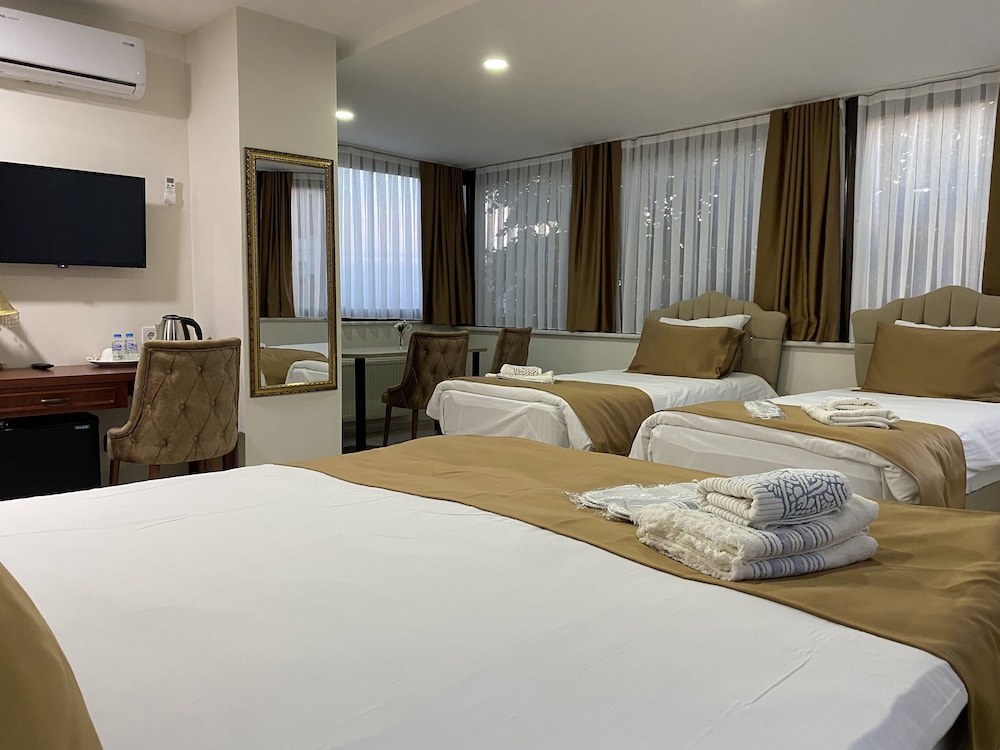 Panoramic Quadruple Room photo 1