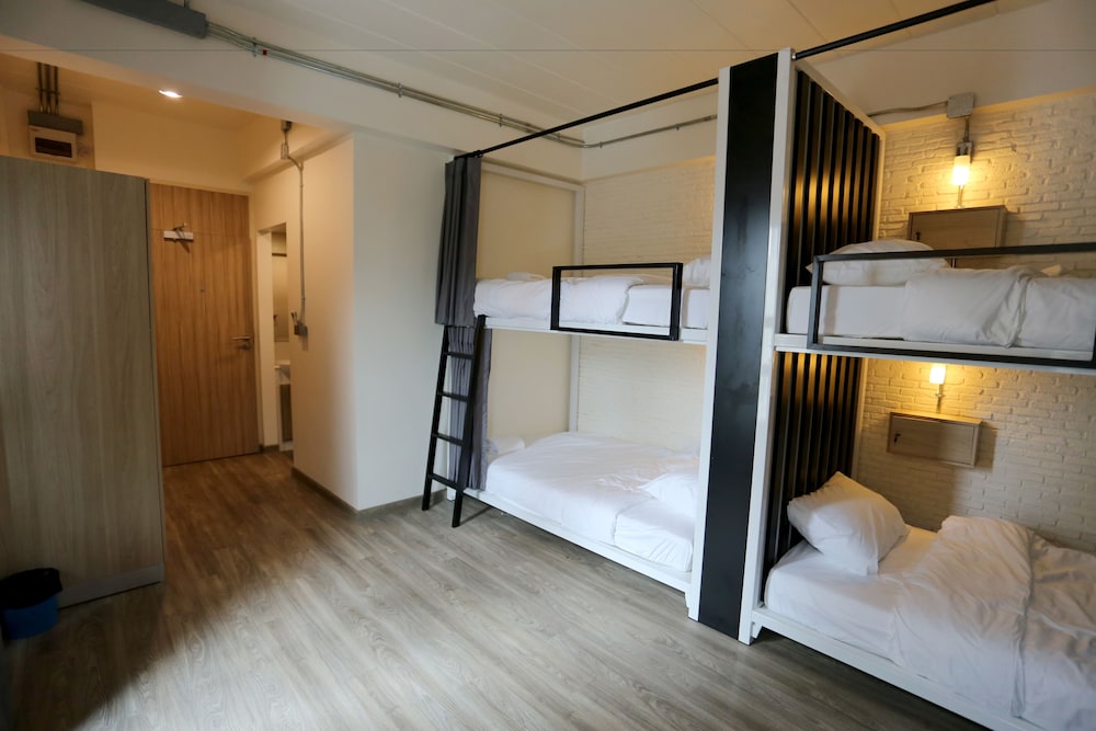 Quadruple Room, Multiple Beds photo 2
