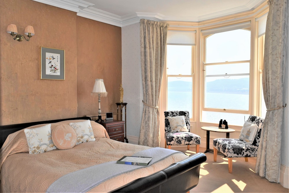 Superior Double Room, Ensuite, Sea View photo 3