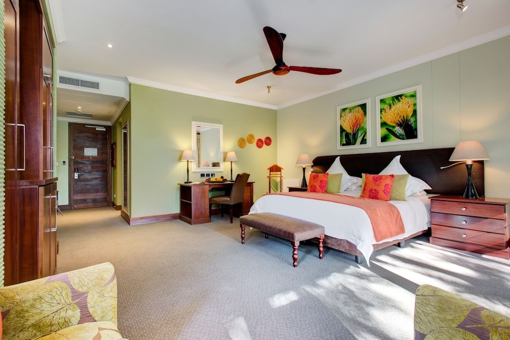 Room, 1 King Bed photo 2