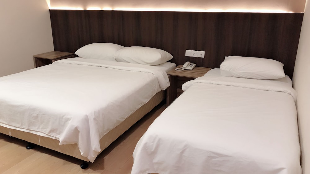 Superior Triple Room photo 3