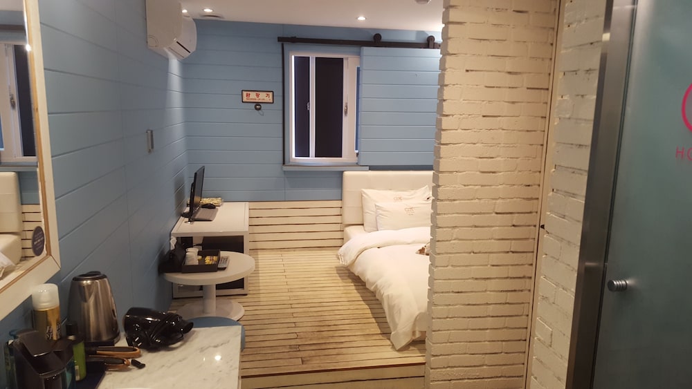 Deluxe Room - Photo 2