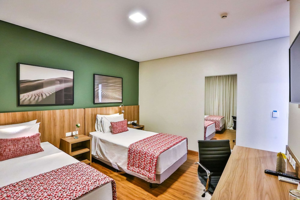 Luxury Twin Room photo 3