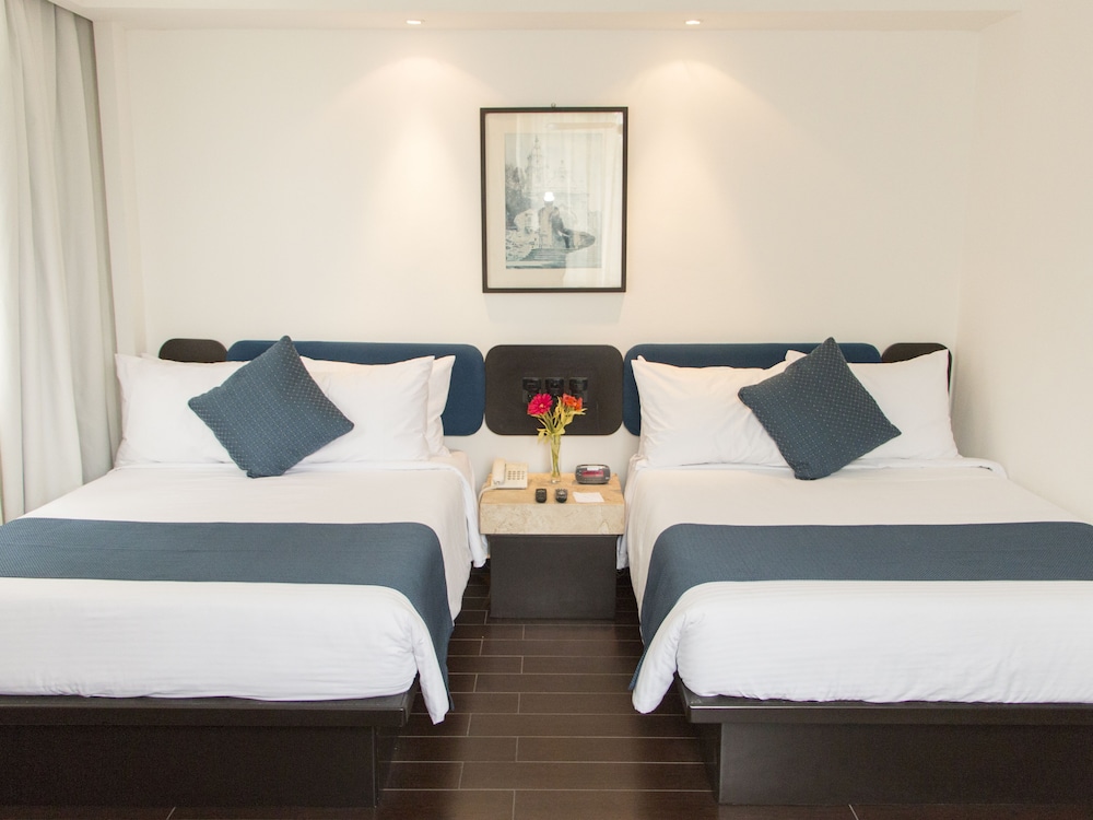 Basic Quadruple Room photo 3