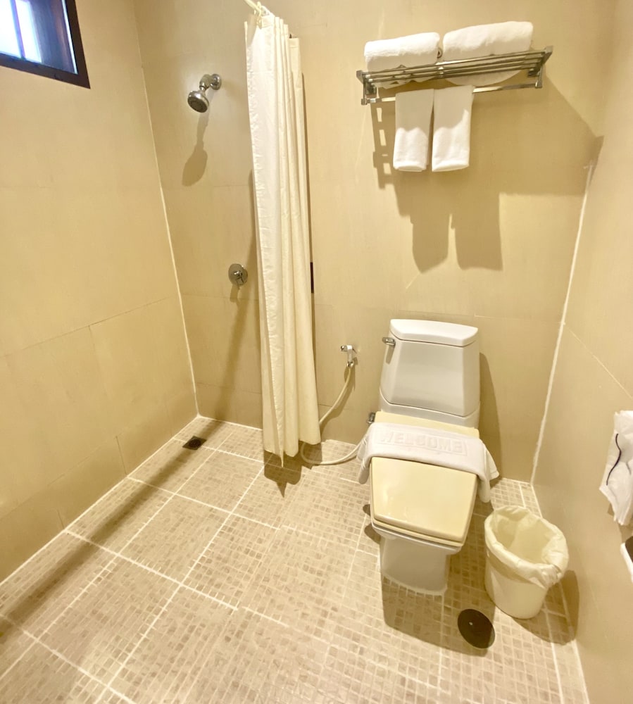Deluxe Triple Room - Photo 3