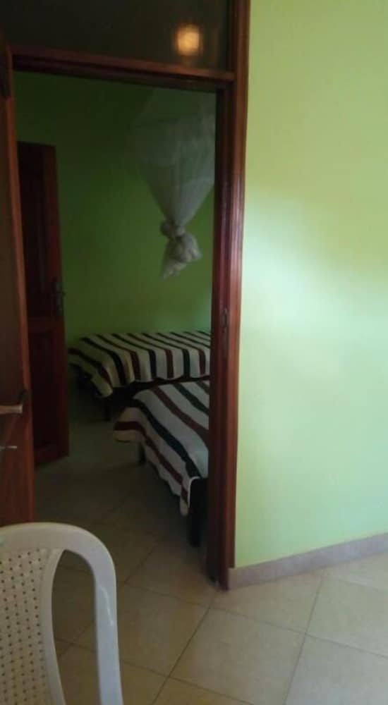Standard Twin Room photo 2