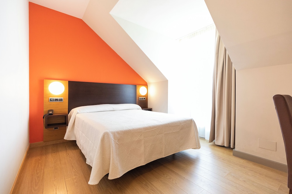 Standard Double Room, 1 Double Bed photo 3
