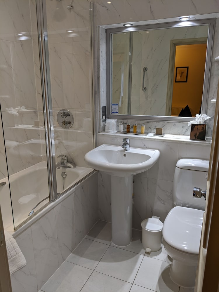 Double Room, 1 Double Bed (Oxford King) - Photo 4