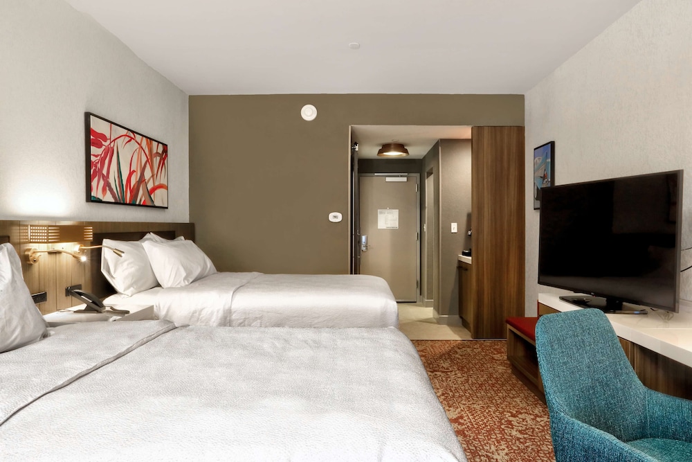 Room, 2 Queen Beds - Photo 3