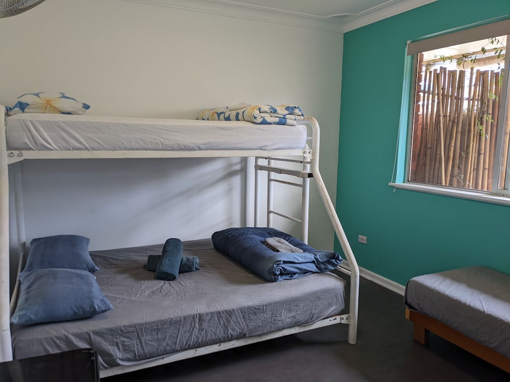 Triple Room, Shared Bathroom