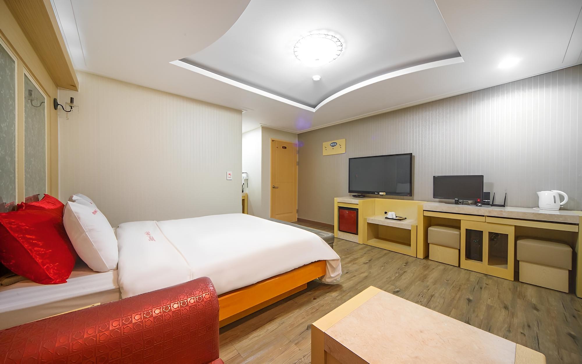Room (Standard Room) photo 2