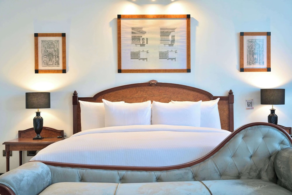 The Level Grand Suite