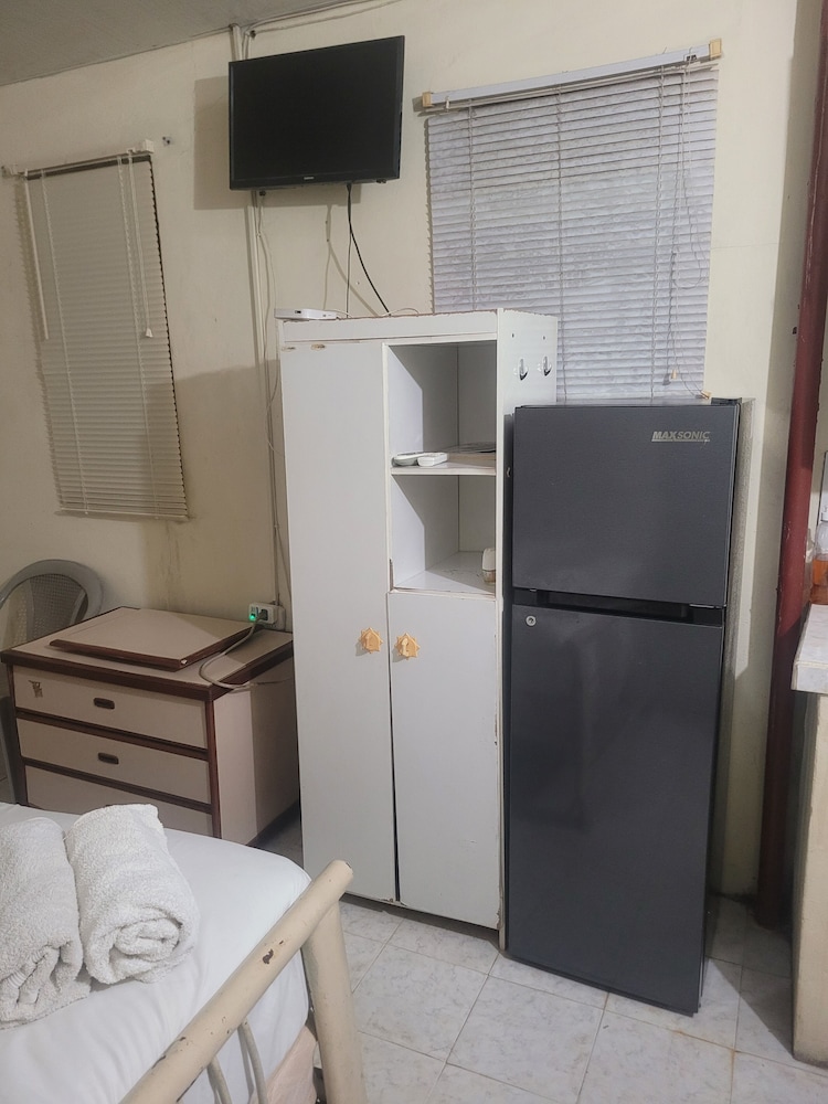 Economy Double Room Single Use, Mountain View photo 2