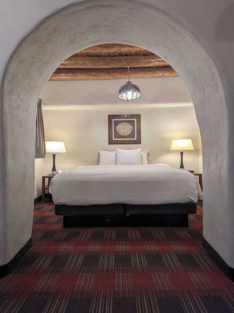 Superior Room, 1 Queen Bed (Historic Sagebrush Room) - Photo 1