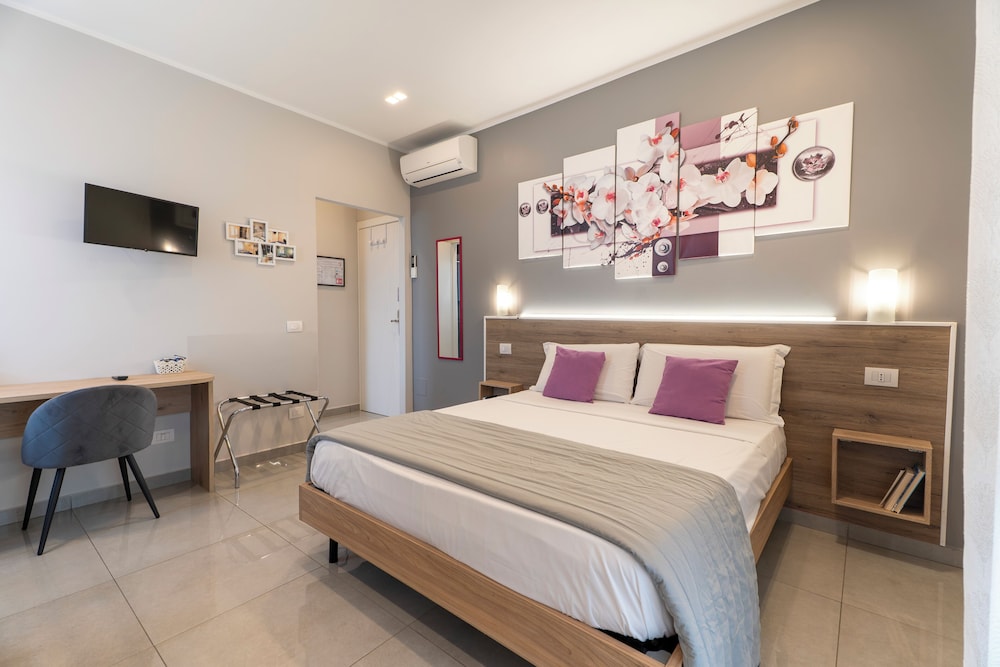 Deluxe Quadruple Room, Balcony, Mountain View