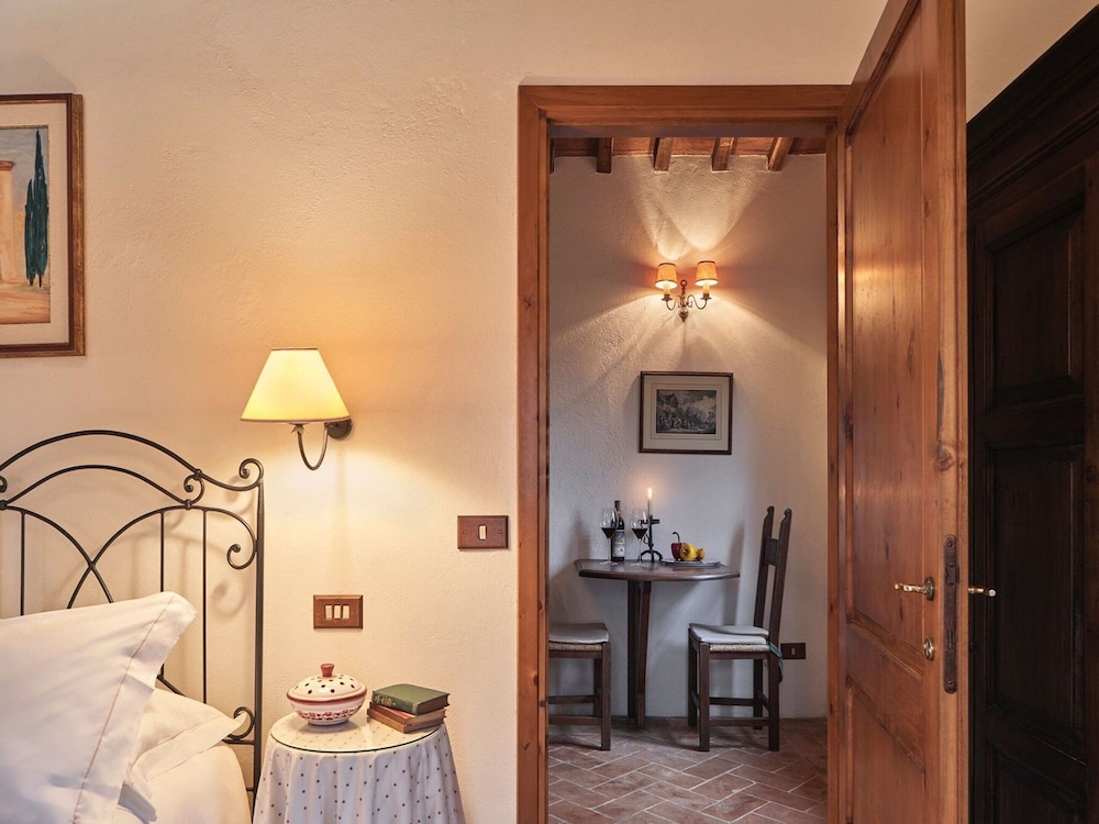Classic House, 2 Bedrooms photo 1