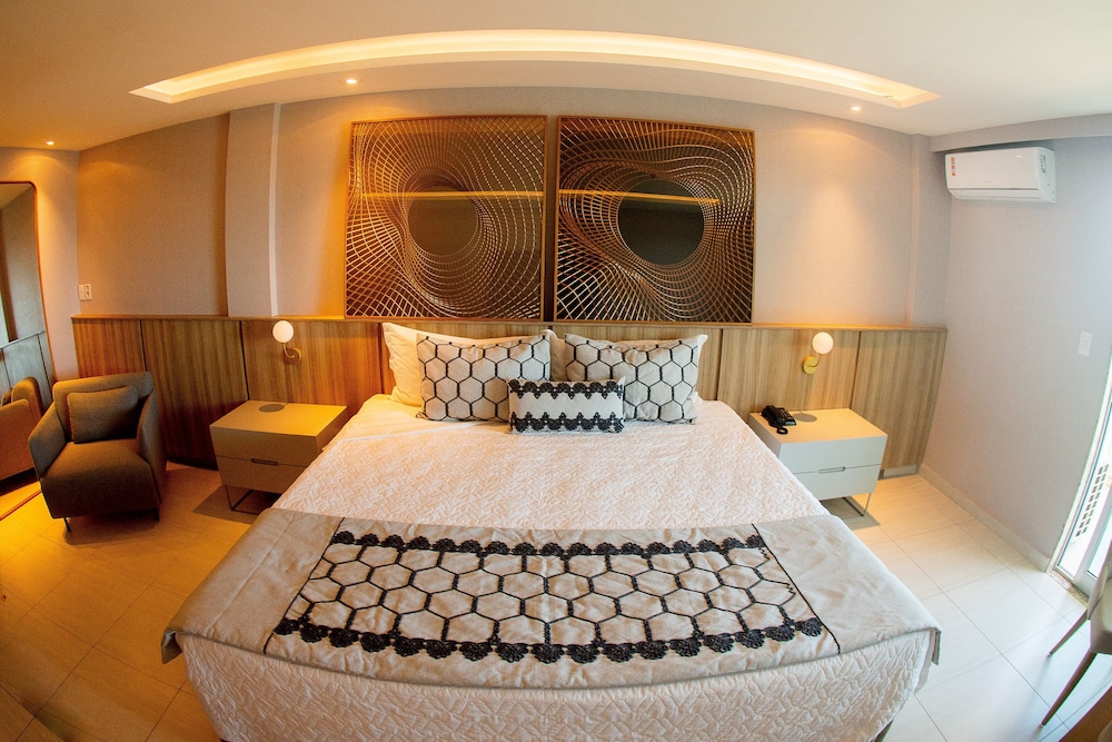 Presidential Suite, Non Smoking, Beach View photo 1