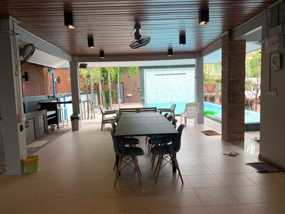 Let's Chill Pool Villa Sattahip photo 3