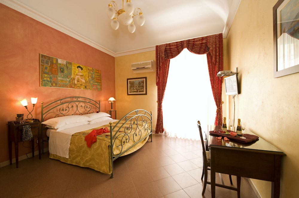 Classic Double Room - Photo 3