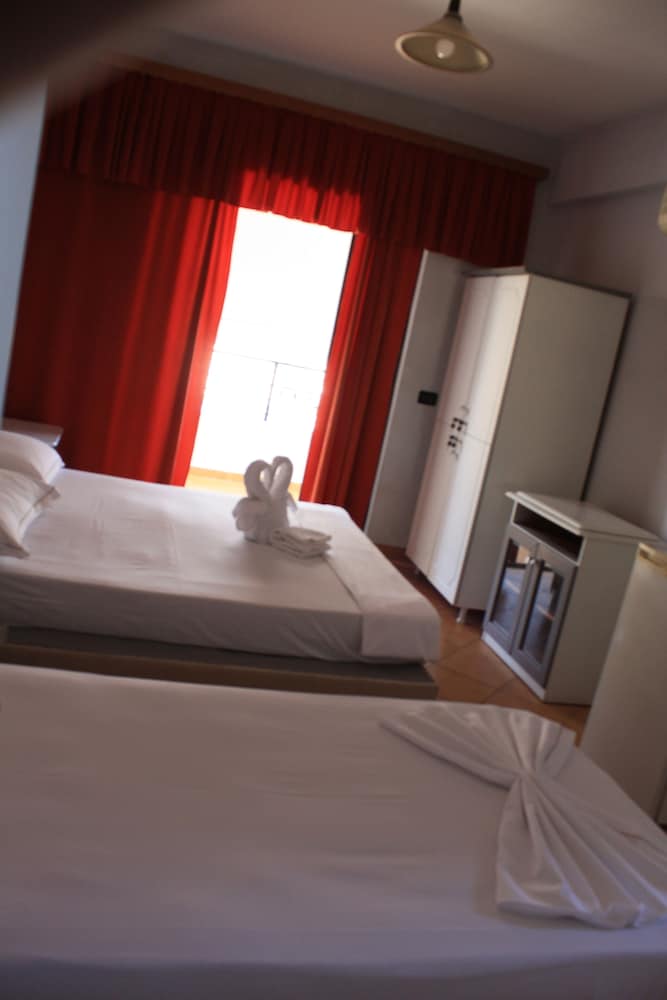 City Shared Dormitory, Women only