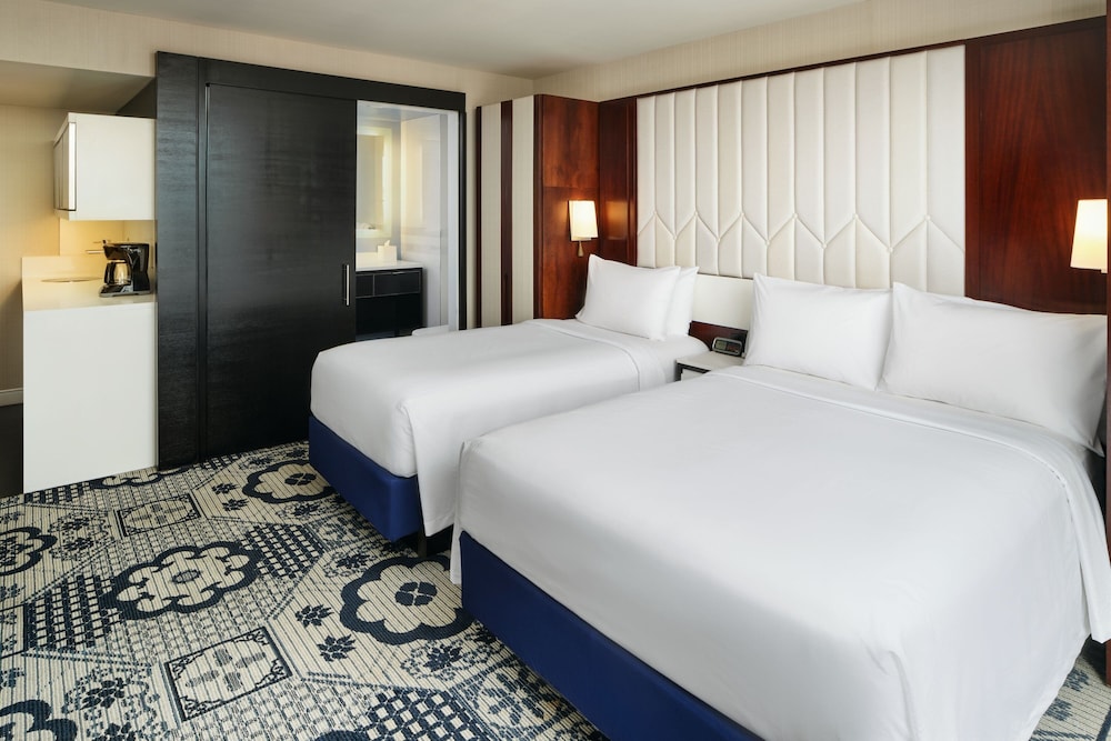 Family Studio Suite, 1 Twin Bed, City View
