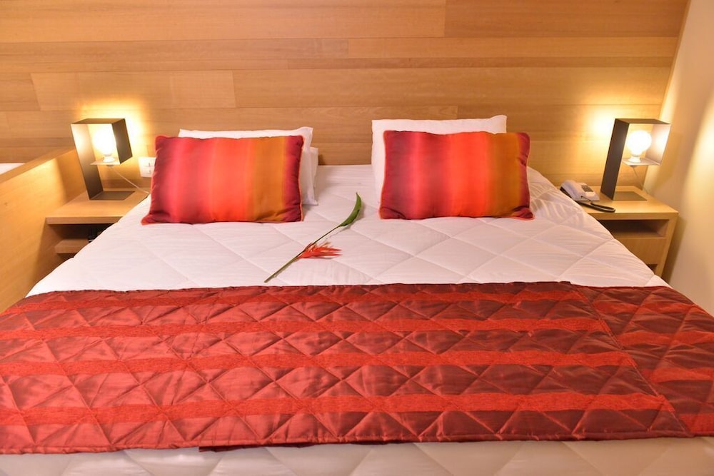 Deluxe Room - Photo 3